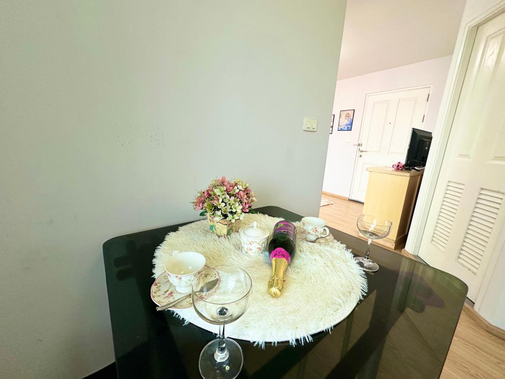 เช่ารายเดือน ดีคอนโด รัตนาธิเบศร์ Dcondo Rattanathibet Nonthaburi Eksteriør bilde